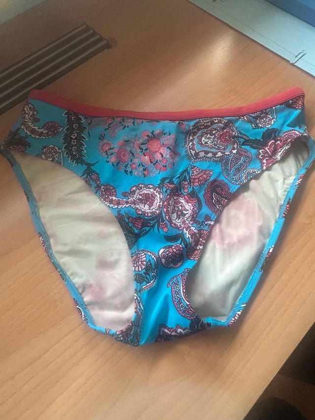 Bikini azul y rojo - Braga alta