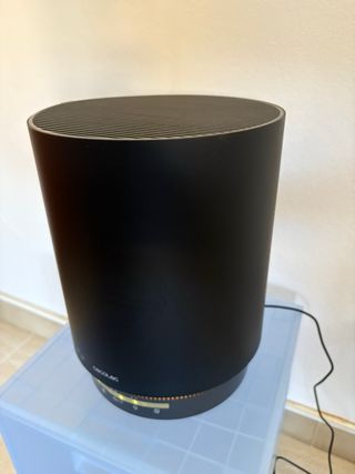 Purificador de aire Cecotec bajo consumo.