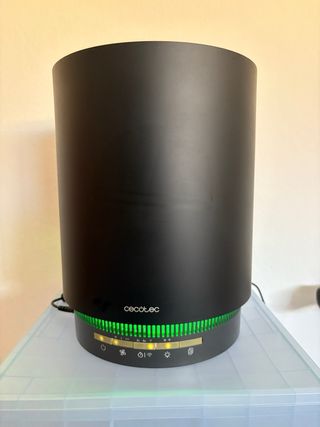 Purificador de aire Cecotec bajo consumo.
