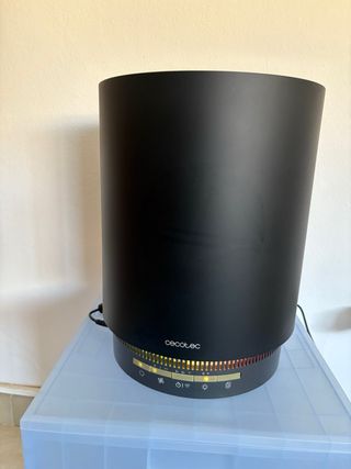 Purificador de aire Cecotec bajo consumo.