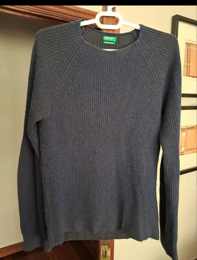 2 Jerséis - Azul y Amarillo de la marca Benetton 