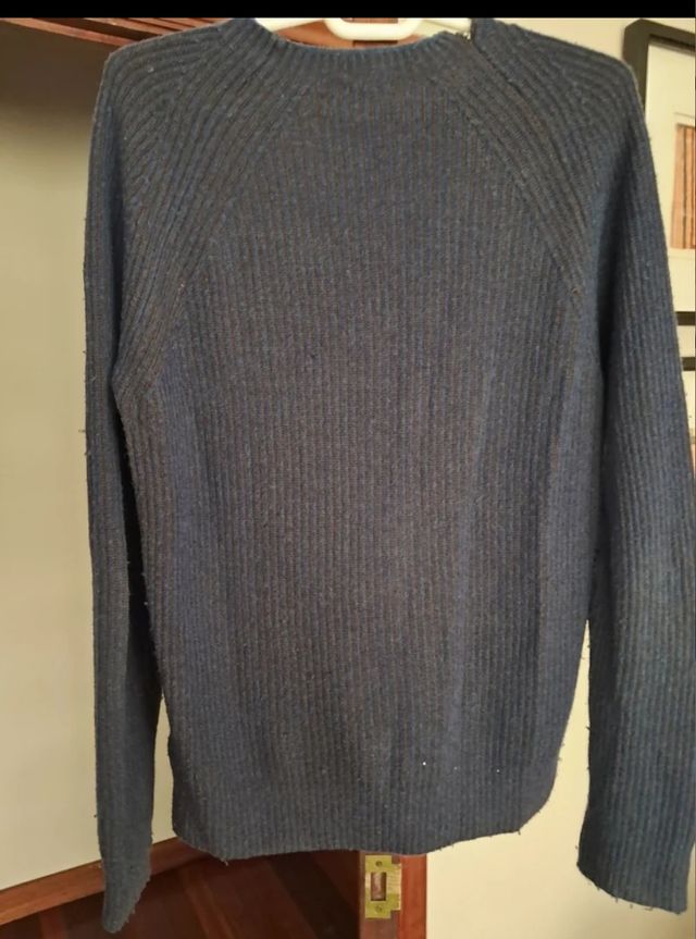 2 Jerséis - Azul y Amarillo de la marca Benetton 