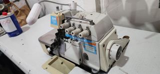 Maquina Remalladora Kingtex industrial 5 hilos
