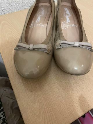Zapatos Hispanitas beige