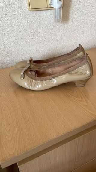 Zapatos Hispanitas beige