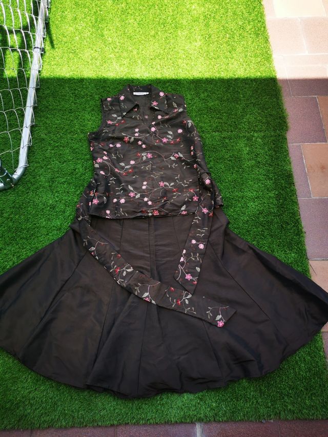 Conjunto falda y blusa ceremonia marrón