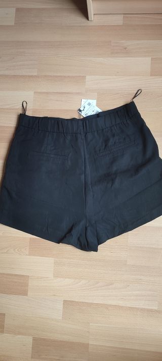 Shorts negros Zara