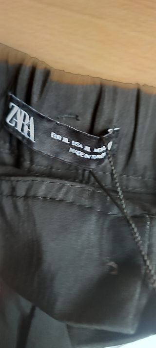 Shorts negros Zara
