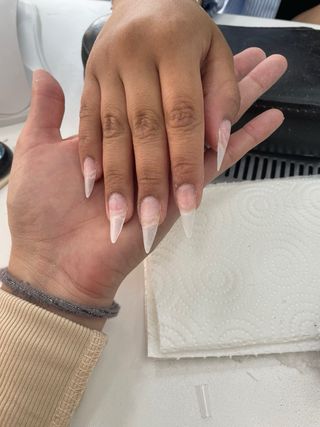 Uñas acrigel y esmalte semipermanente