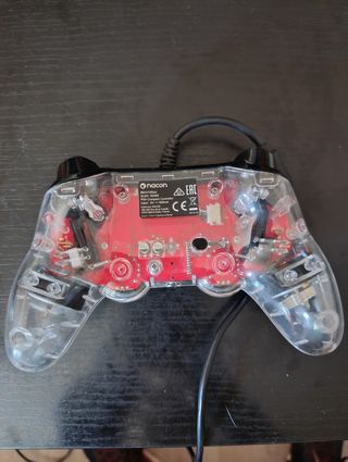 Mando Nacon PS4 (PlayStation 4) con cable