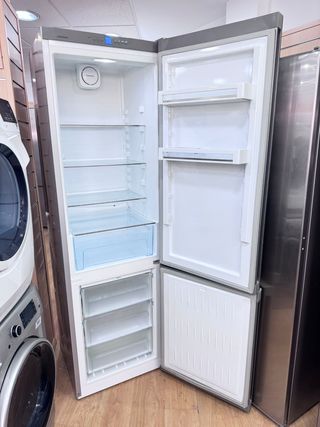 Liebherr Frigorífico 2m. GARANTÍA + ENVÍO A CASA 