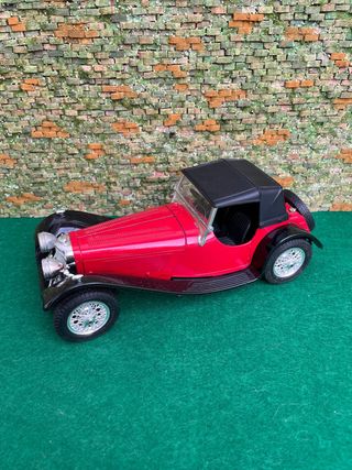 Jaguar SS 100 (1937) – Escala 1:18 – Marca Bburago