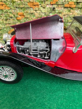 Jaguar SS 100 (1937) – Escala 1:18 – Marca Bburago