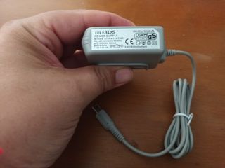 Cargador Nintendo 3DS Gris
