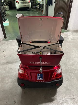 Scooter eléctrico Veleco Faster