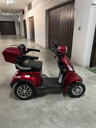 Scooter eléctrico Veleco Faster