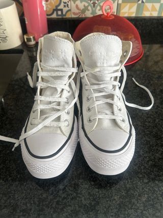 Converse blancas plataforma talla 35-36