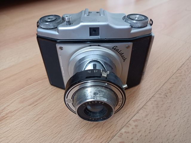 Cámara antigua Goldeck