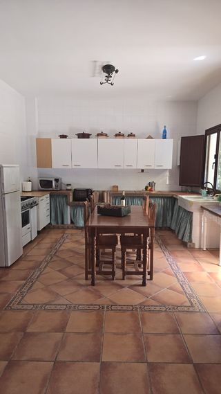 Alquiler de Cortijo con Jardín y piscina.