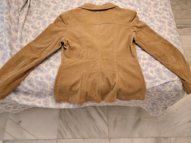Chaqueta pana camel talla S.