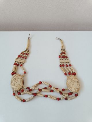 Collana multifilo beige e rossa