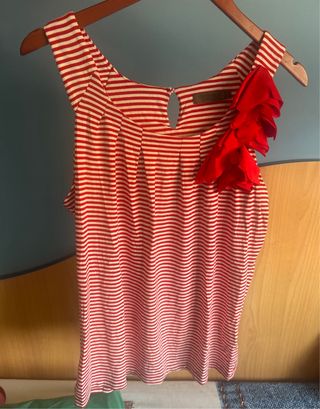 Camiseta rayas rojas y blancas