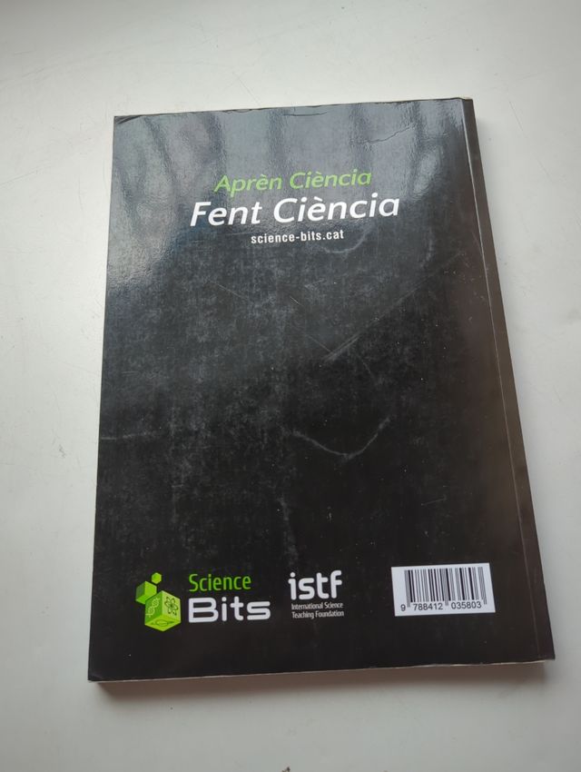 Física i Química 2 ESO (Catalan Edition)