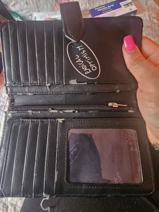 Mochila negra + cartera