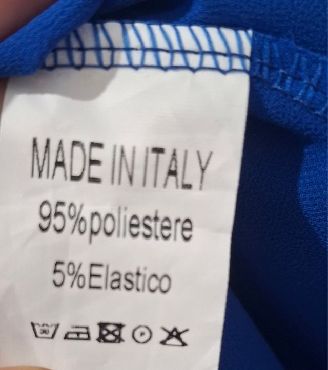 Abito blu a due strati