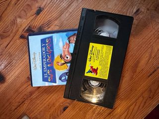 VHS El Emperador y Sus Locuras