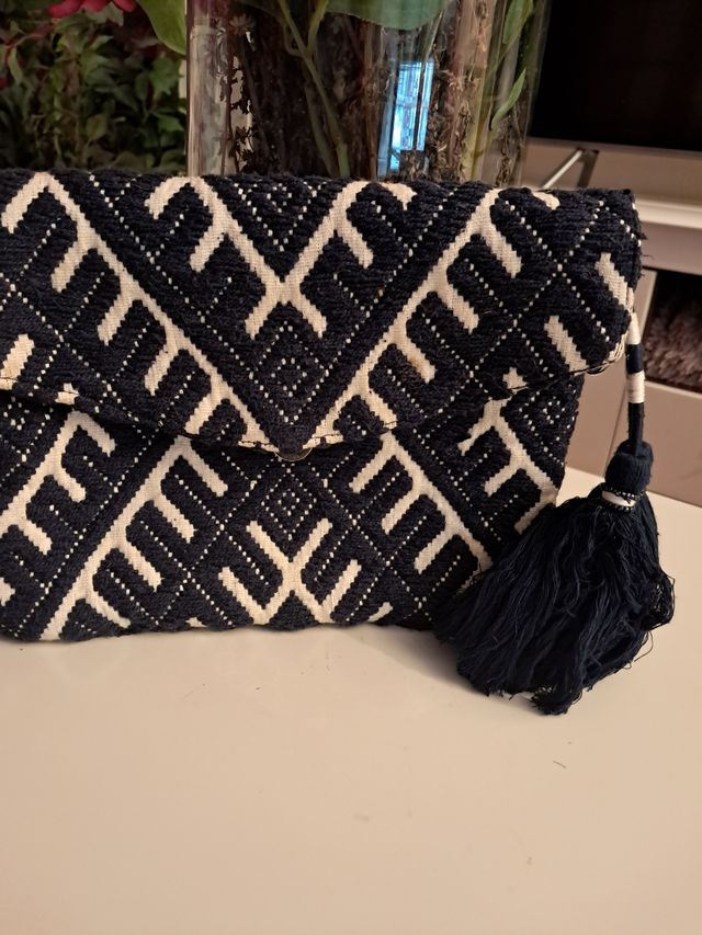 Dos Bolsos playa - beige y negro y Azul marino.