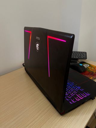 Laptop Gamer MSI GE63 Raider RGB RTX2060