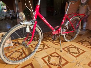 Bicicleta BH antigua para restaurar