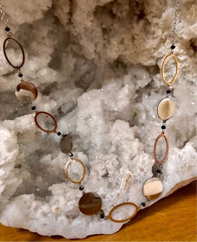 Collar círculos dorado y plateado