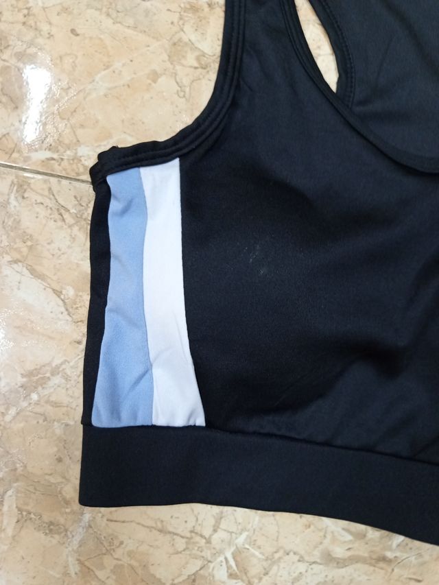 Top deportivo negro y azul - Talla L