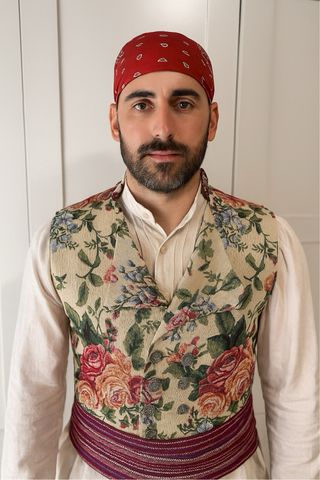 Chaleco huertano flores tejido tapiceria