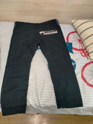 Kimono Venum Elite Lightning 3.0 BJJ negro A2