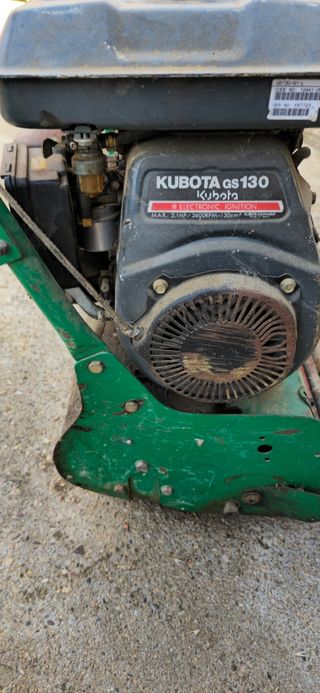 Cortacésped helicoidal Kubota GS130