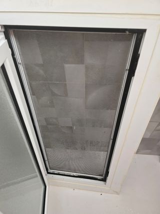 Ventana PVC mosquitera
