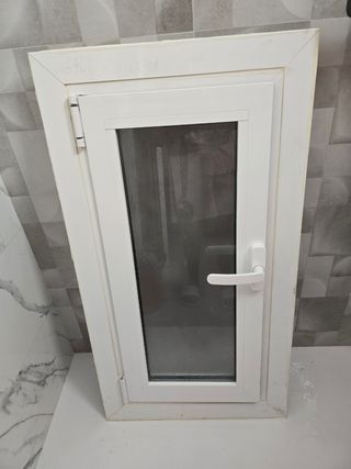 Ventana PVC mosquitera