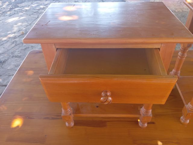 Tavoli in legno massello (2) 49x33x59cm