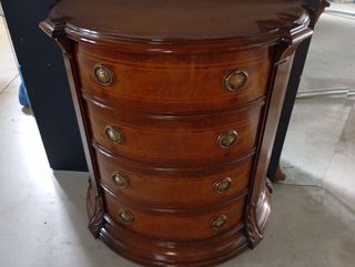 Dormitorio clásico madera