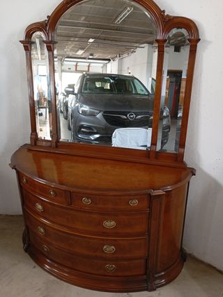 Dormitorio clásico madera