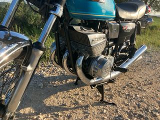 Suzuki GT 380 - Moto Clásica