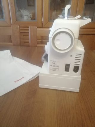 Máquina de costura Singer - Portátil