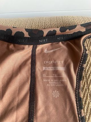 Top camiseta Nike Leopardo