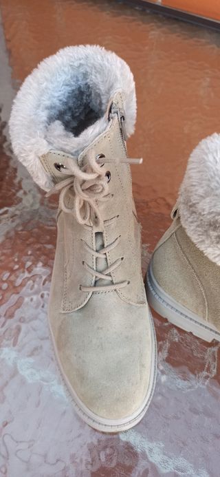 Botines grises de ante