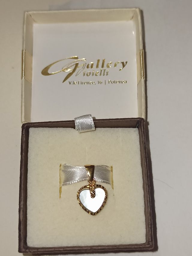 Ciondolo cuore oro 750% madreperla