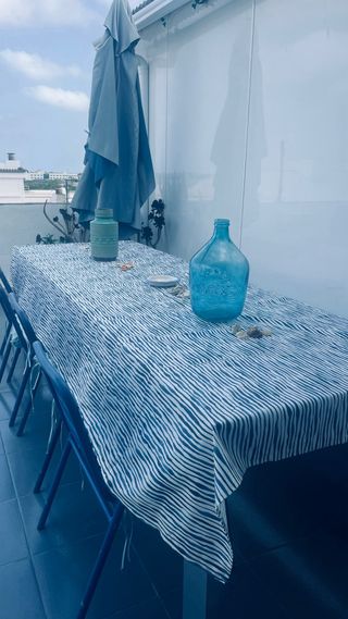 Mesa  y Banco Gandia Blasco -10 plzas.A recoger