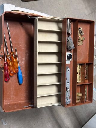 Caja herramientas Heco vintage con surtido